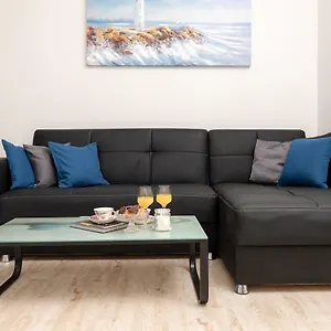 Linda Apartment Split